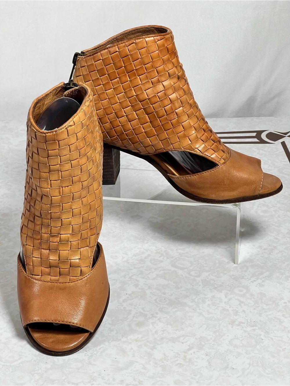 Patricia Nash Rosetta Leather Peep Toe Ankle Bootie Boots Cognac Tan size 6.5